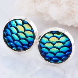 🌸3 for $20 Mermaid Scale Stud Earrings { Teal }